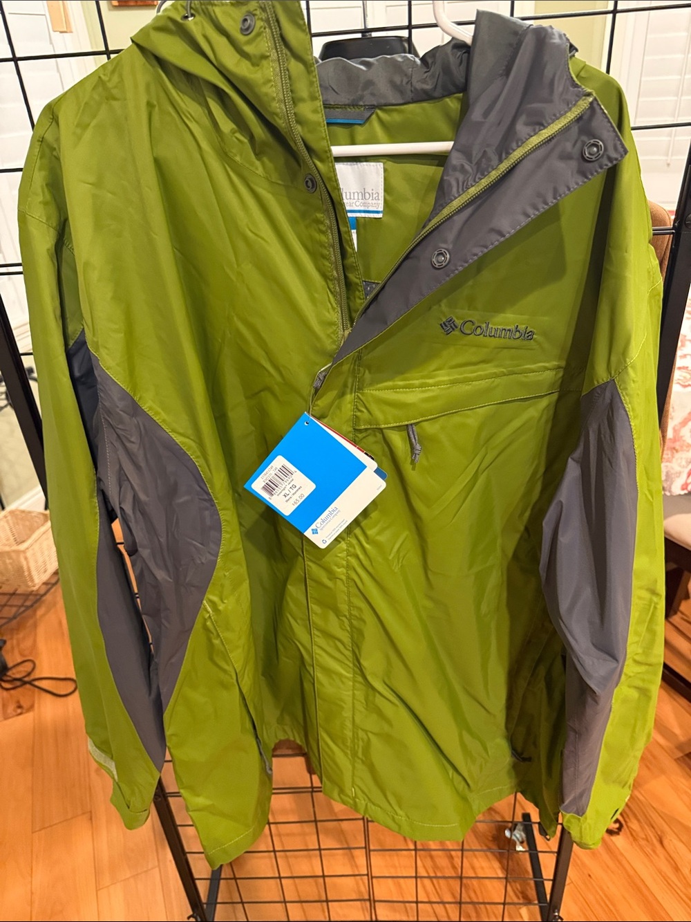 NWT Columbia WaterTight Men’s XL Rain Jacket Green Gray Waterproof Hooded